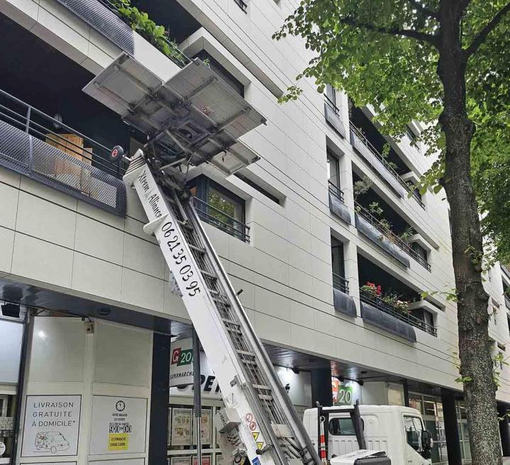 Location de monte-matériaux Île-de-France