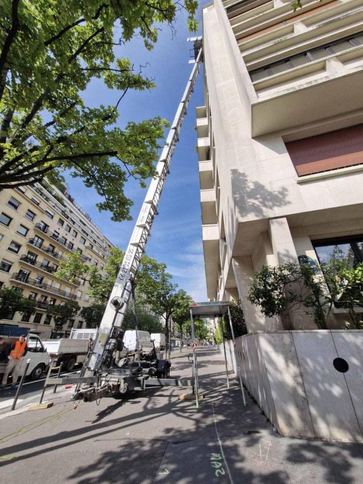 Location de monte-matériaux Île-de-France