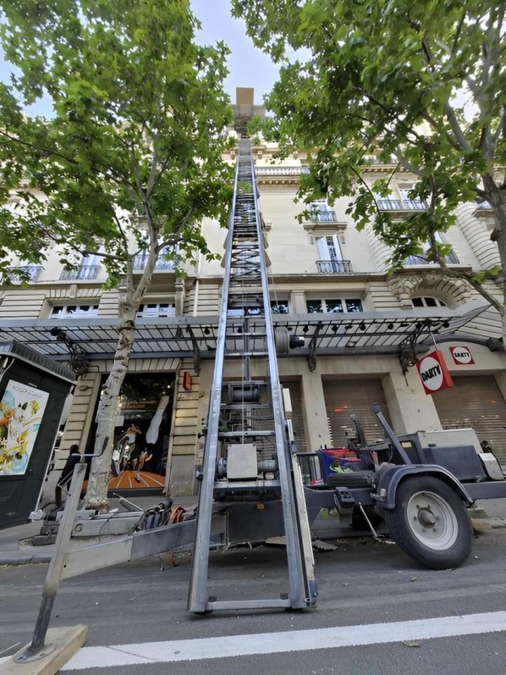 Location de monte-matériaux Île-de-France