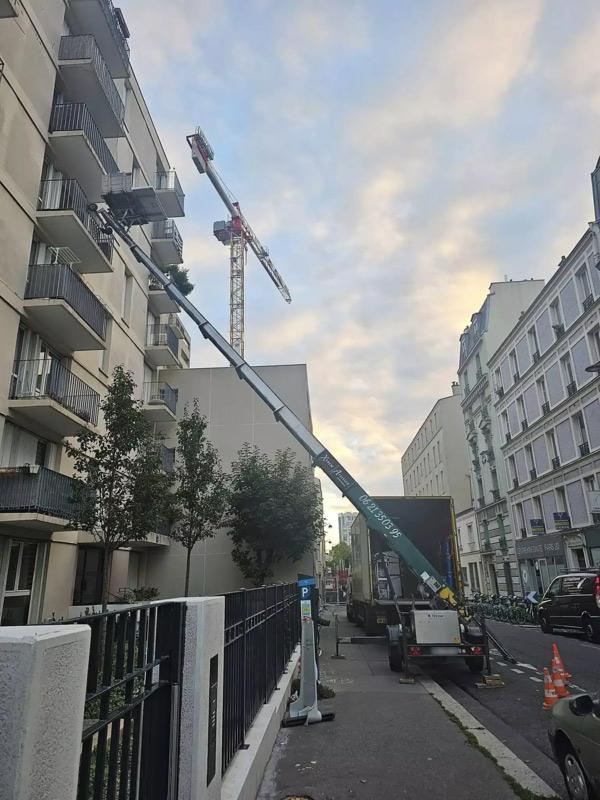 Location de monte-matériaux Île-de-France